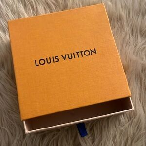 Louis Vuitton small pull tab storage / gift box